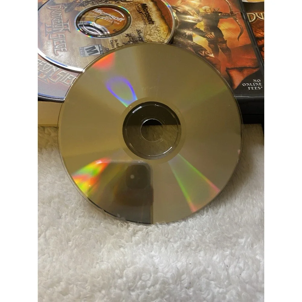 Dungeon Siege II PC CD ROM Computer Game 2005 CIB Manual 4 Discs Mature‎